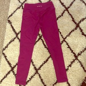 NVGTN Booty Scrunch Leggings- Brand new!